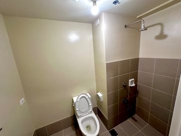 Studio Condo Unit for Sale in Makati | Avida Towers Makati Southpoint