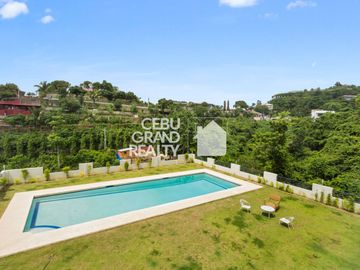 Large 9 Bedroom House with Ocean View for Sale in Maria Luisa Park