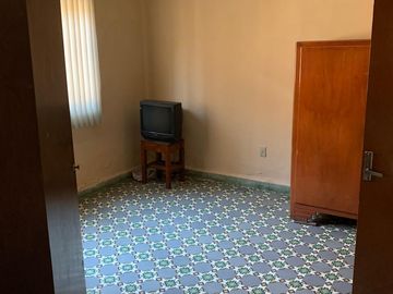 Venta de casa, buenos cimientos y gran potencial en Cuernavaca, Morelos