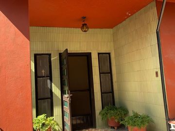 Venta de casa, buenos cimientos y gran potencial en Cuernavaca, Morelos