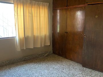Venta de casa, buenos cimientos y gran potencial en Cuernavaca, Morelos
