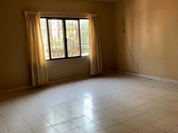 Venta de casa, buenos cimientos y gran potencial en Cuernavaca, Morelos