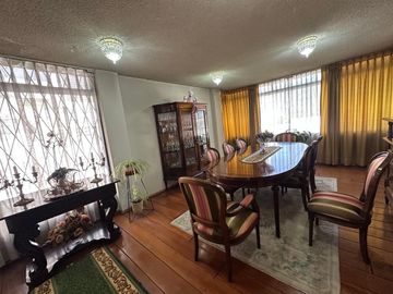 CASA DE VENTA, sector Unión Nacional