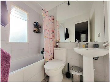 Gran Oportunidad!!! Hermosa casa en Condominio - 4D 3B - Buin