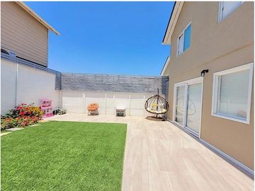 Gran Oportunidad!!! Hermosa casa en Condominio - 4D 3B - Buin