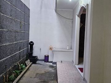 Dijual Rumah Nyaman di Bintaro, Lingkungan Asri, Strategis