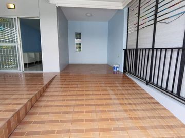 87587 - ขายทาวเฮ้าส์ 18.2 ตร.วา หมู่บ้านพฤกษา 64/2 ต.คลอง 3 อ.คลองหลวง จ.ปทุมธานี