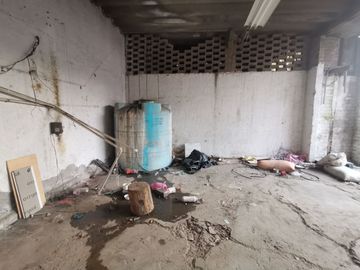 Casa / Bodega en venta en Leyes de Reforma 3a Sección, Iztapalapa, Ciudad de México