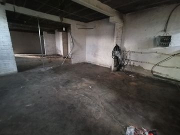 Casa / Bodega en venta en Leyes de Reforma 3a Sección, Iztapalapa, Ciudad de México