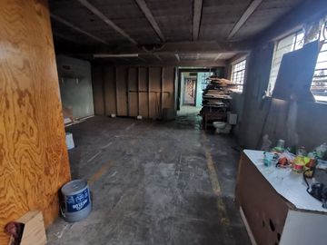 Casa / Bodega en venta en Leyes de Reforma 3a Sección, Iztapalapa, Ciudad de México
