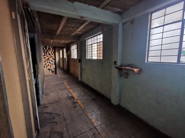 Casa / Bodega en venta en Leyes de Reforma 3a Sección, Iztapalapa, Ciudad de México