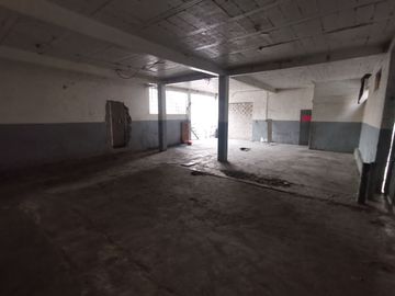 Casa / Bodega en venta en Leyes de Reforma 3a Sección, Iztapalapa, Ciudad de México