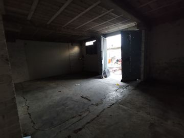 Casa / Bodega en venta en Leyes de Reforma 3a Sección, Iztapalapa, Ciudad de México