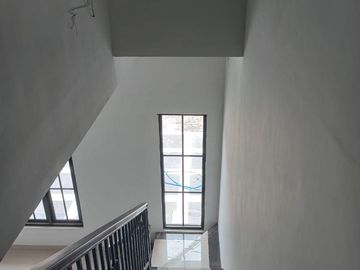 RUMAH DIJUAL BARU MURAH 2 LANTAI KALIMULYA CILODONG DEPOK JUAL Tanpa DP