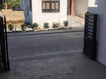 Townhouse For Sale In Kathleen Place 5 Molino Bacoor Cavite