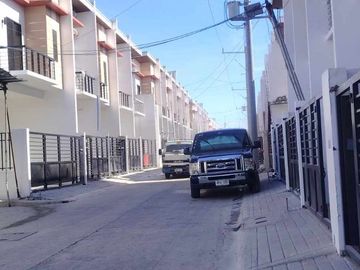 Townhouse For Sale In Kathleen Place 5 Molino Bacoor Cavite