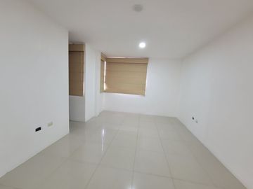 Venta de Casa en Urbanizacion Arcadia en Via a la Costa