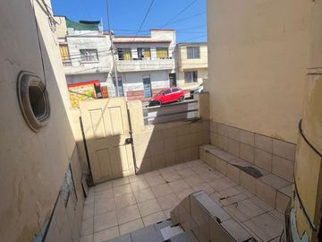 Casa Calle Juan Jose Latorre