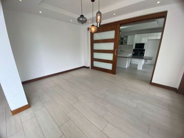 VENTA OPORTUNIDAD CASA EN NAYON EN URBANIZACION PRIVADA