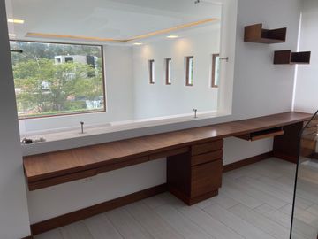 VENTA OPORTUNIDAD CASA EN NAYON EN URBANIZACION PRIVADA