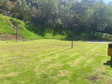 VENTA OPORTUNIDAD CASA EN NAYON EN URBANIZACION PRIVADA