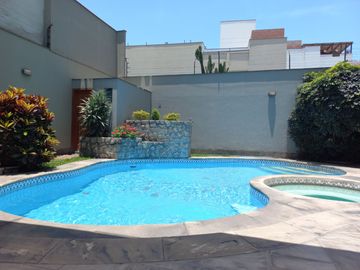 CASA EN CHACARILLA