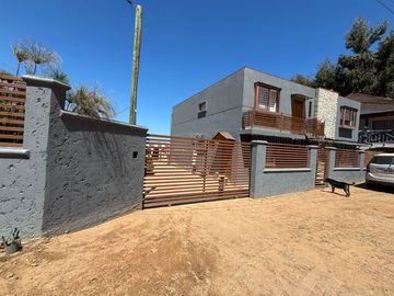 SAN SEBASTIAN- CASA DE 160 mT2 ADEMAS 6 CABAÑAS EQUIPADISIMAS FUNCIONANDO. OPORTUNIDAD.