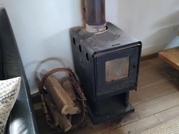 SAN SEBASTIAN- CASA DE 160 mT2 ADEMAS 6 CABAÑAS EQUIPADISIMAS FUNCIONANDO. OPORTUNIDAD.