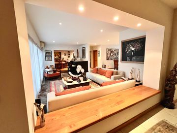 RESIDENCIA EN VENTA EN SANTA ISABEL ZONA ANDARES EN ZAPOPAN