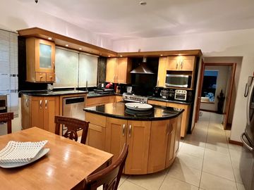 RESIDENCIA EN VENTA EN SANTA ISABEL ZONA ANDARES EN ZAPOPAN