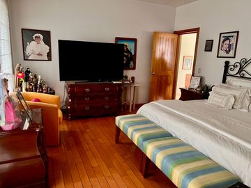RESIDENCIA EN VENTA EN SANTA ISABEL ZONA ANDARES EN ZAPOPAN