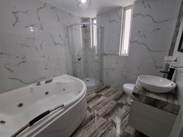 HERMOSA CASA EN VENTA EN RESIDENCIAL LAS VIÑAS DE POCOLLAY- TACNA