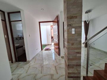 HERMOSA CASA EN VENTA EN RESIDENCIAL LAS VIÑAS DE POCOLLAY- TACNA