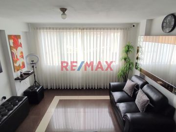 Venta De Departamento A Un Paso De La Estacion Santa Rosa – ¡Una Oportunidad Única!