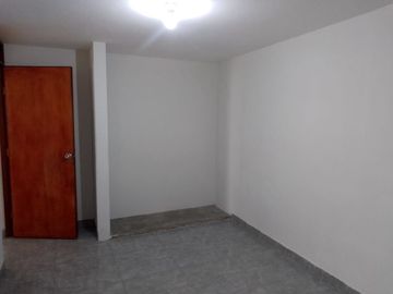 ALQUILO OFICINA-CONSULTORIO SURCO VIEJO
