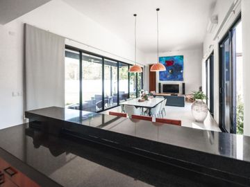 Casa con alberca privada y Terraza, en venta, Cholul, Mérida