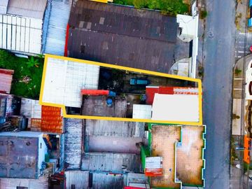 VENTA CASA RENTERA AVENIDA GUAYAQUIL - SANTO DOMINGO DE LOS TSÁCHILAS