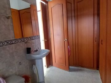 VENTA DE CASA UNIFAMILIAR 4 PISOS EN EL CANEY 1