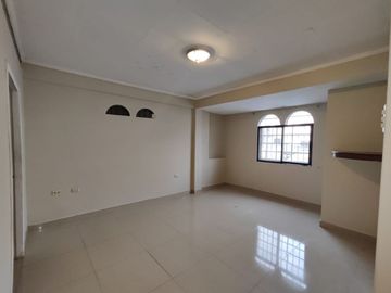 Casa rentera en venta,  Norte de Guayaquil