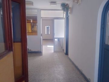 VENTA DE CASA CON VALOR DE TERRENO- EN PLENO CENTRO DE PIURA