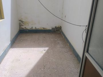 VENTA DE CASA CON VALOR DE TERRENO- EN PLENO CENTRO DE PIURA