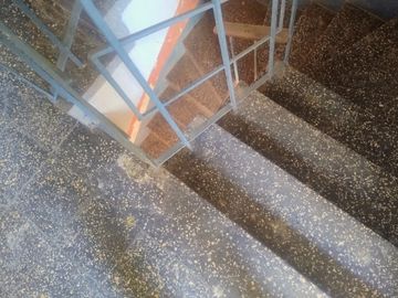 VENTA DE CASA CON VALOR DE TERRENO- EN PLENO CENTRO DE PIURA