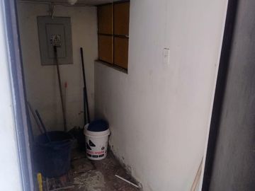 VENTA DE CASA CON VALOR DE TERRENO- EN PLENO CENTRO DE PIURA