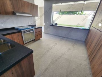 CASA EN VENTA EN NUEVO VALLARTA
