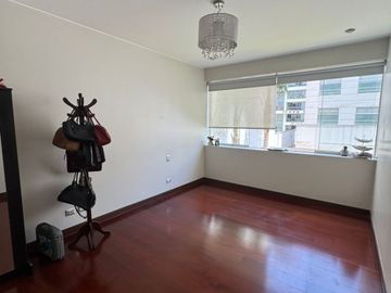 Oportunidad en Golf Los Incas: Dpto con 3 Dorm. y Balcón en Santiago de Surco