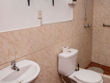 PROPIEDAD COMERCIAL EN VENTA – AV. JORGE BASADRE, MEDIA CUADRA DE UTP TACNA