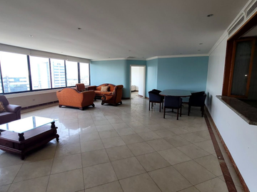 Departamento en Venta en Hilton Colom, Guayaquil, Ecuador