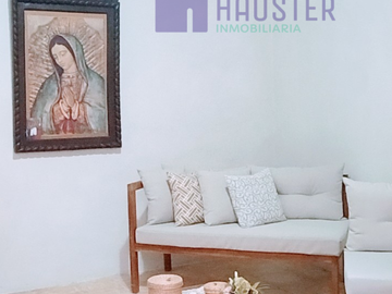 Casa en venta a unos pasos del edificio central de la UG