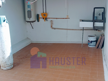 Casa en venta a unos pasos del edificio central de la UG