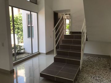 VENDO ESPECTACULAR CASA CAMPESTRE JAMUNDI (VALLE)